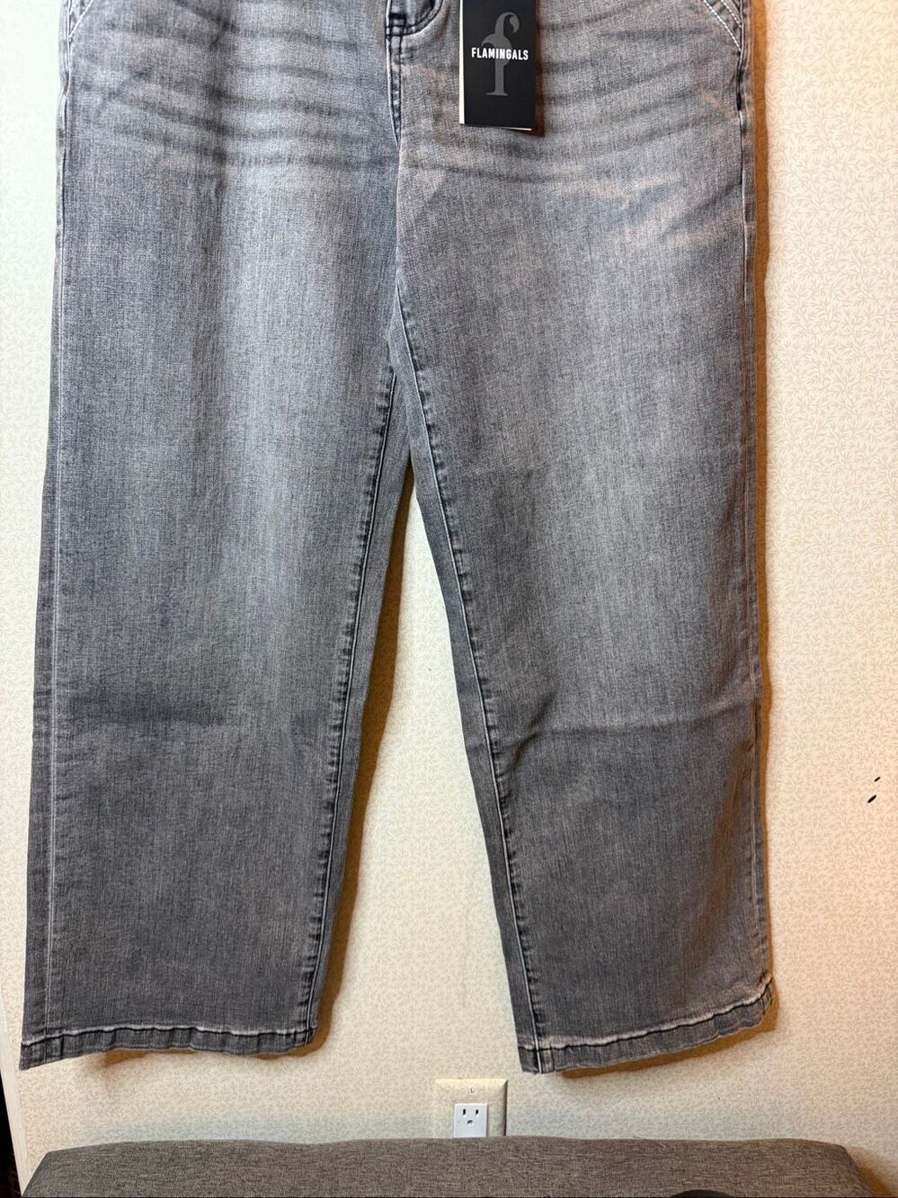NWT Flamingals gray stone washed jeans - Picture 4 of 9
